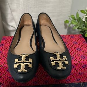 Tory Burch Flats NAVY!